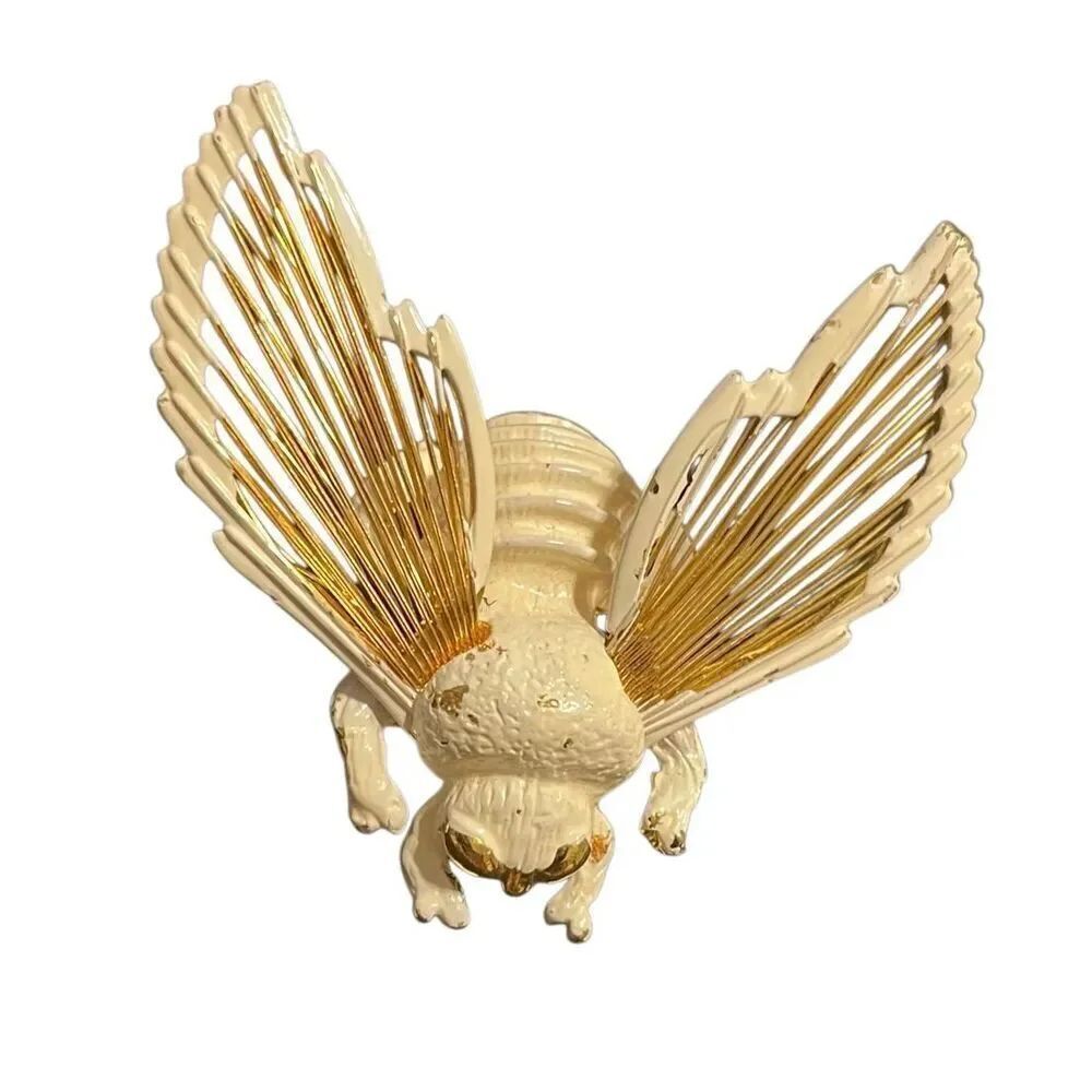Monet Vintage 1970’s Bumblebee Brooch White With Gold Eyes Wings